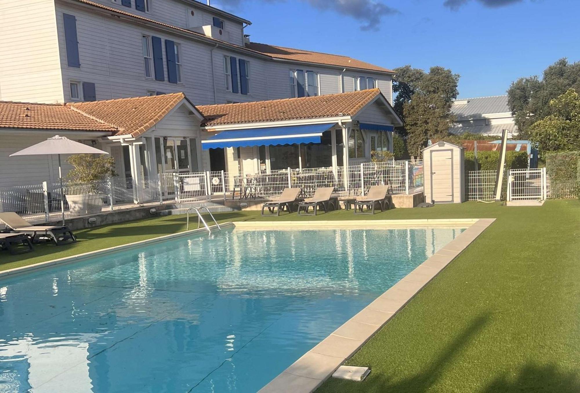 Sure Hotel By Best Western Nimes Est Exterior photo